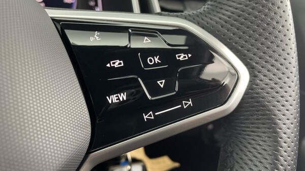 Used Volkswagen T-Roc 2023 for sale - 75457421: Photo 24