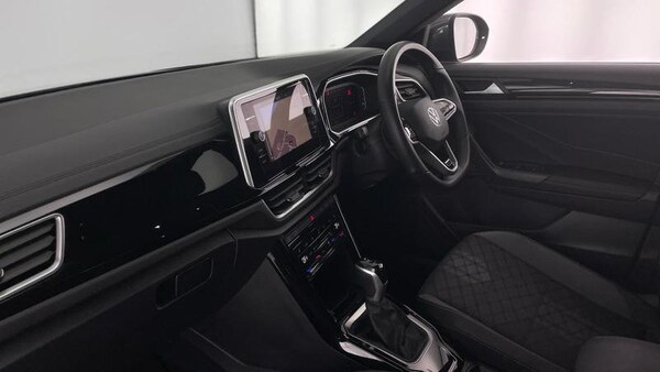 Used Volkswagen T-Roc 2023 for sale - 75457421: Photo 2
