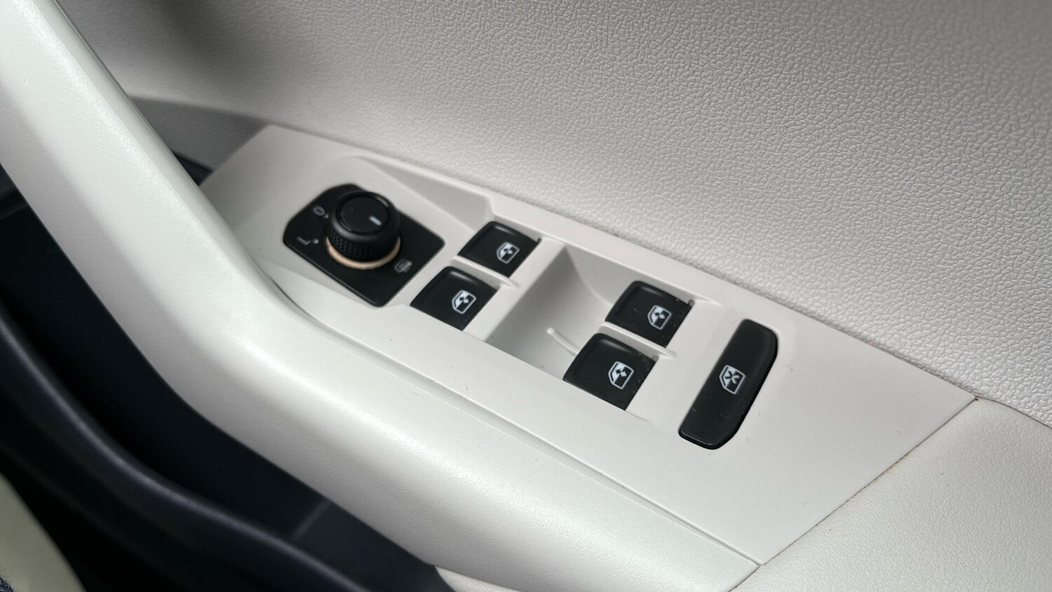 Used Volkswagen Polo 2020 for sale - 77830643: Photo 17