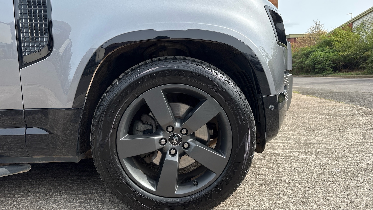 Used Land Rover Defender 110 2022 for sale - 78202222: Photo 5