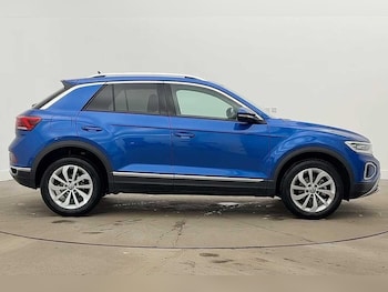 Used Volkswagen T-Roc 2025 for sale - 78381589: Photo