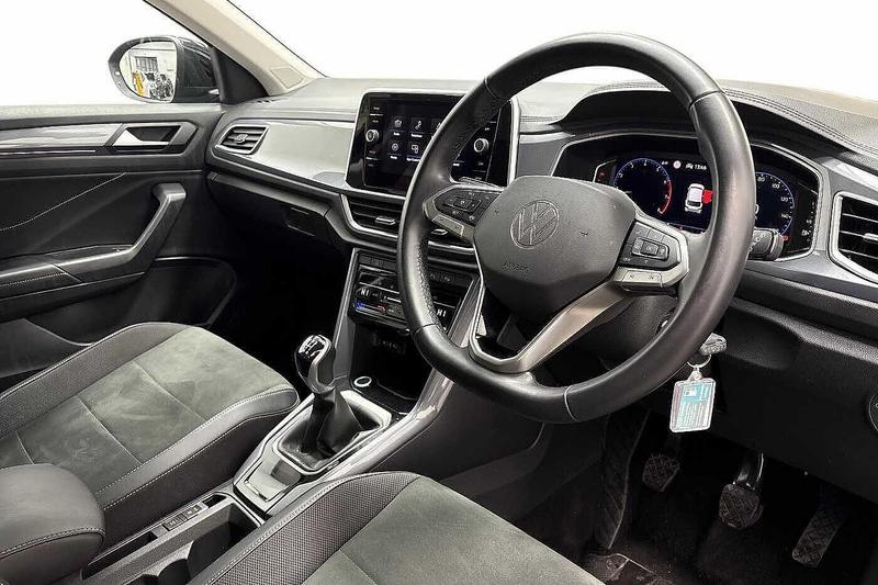 Used Volkswagen T-Roc 2024 for sale - 76580767: Photo 6