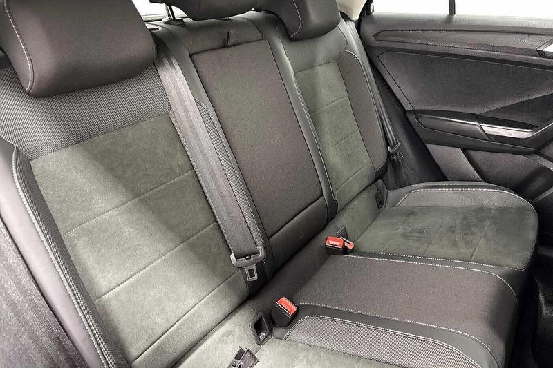 Used Volkswagen T-Roc 2024 for sale - 76580767: Photo 9