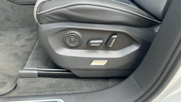Used Volkswagen Touareg 2025 for sale - 75113298: Photo 67