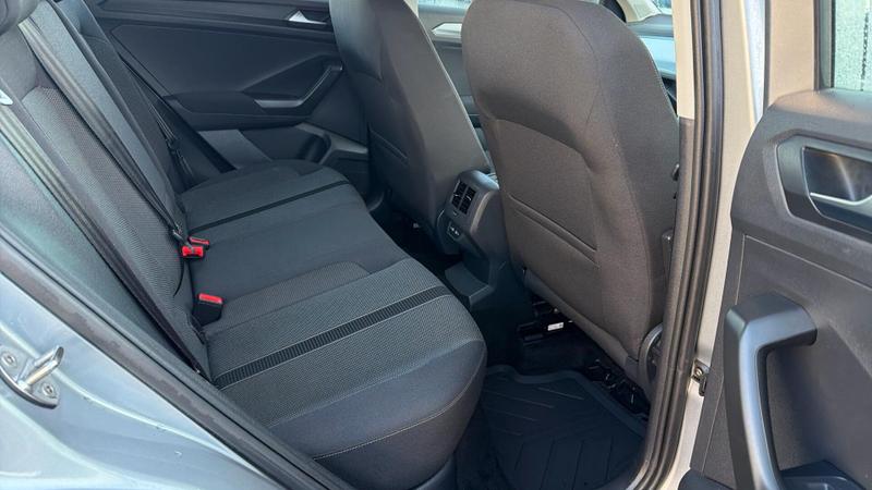Used Volkswagen T-Roc 2022 for sale - 76782255: Photo 10