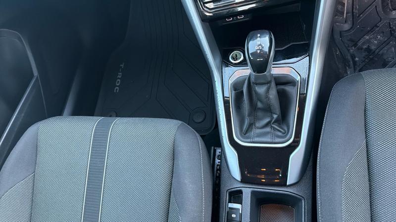 Used Volkswagen T-Roc 2022 for sale - 76782255: Photo 23