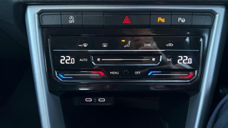 Used Volkswagen T-Roc 2022 for sale - 76782255: Photo 28