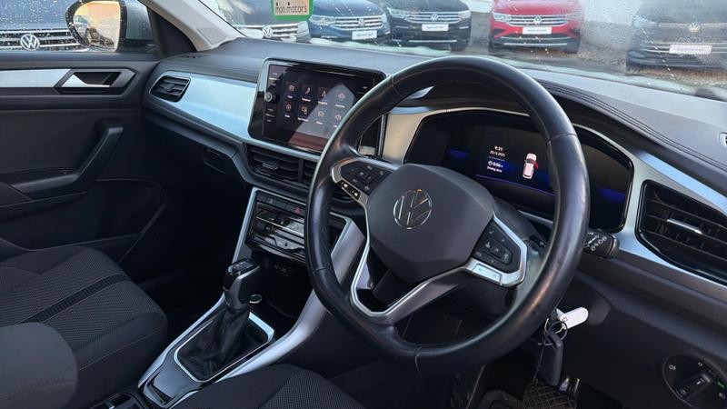 Used Volkswagen T-Roc 2022 for sale - 76782255: Photo 6