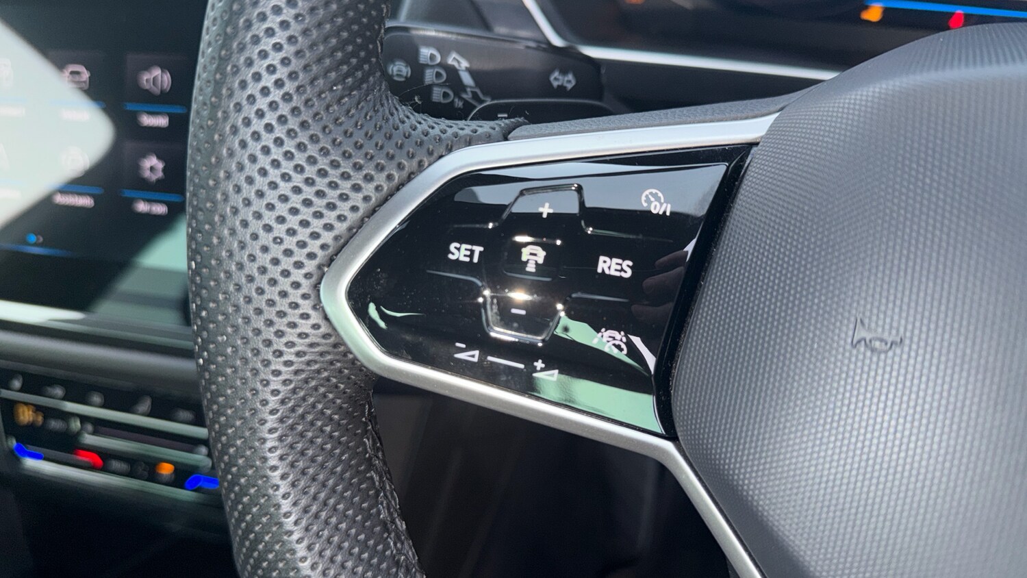 Used Volkswagen Tiguan 2023 for sale - 77602266: Photo 28