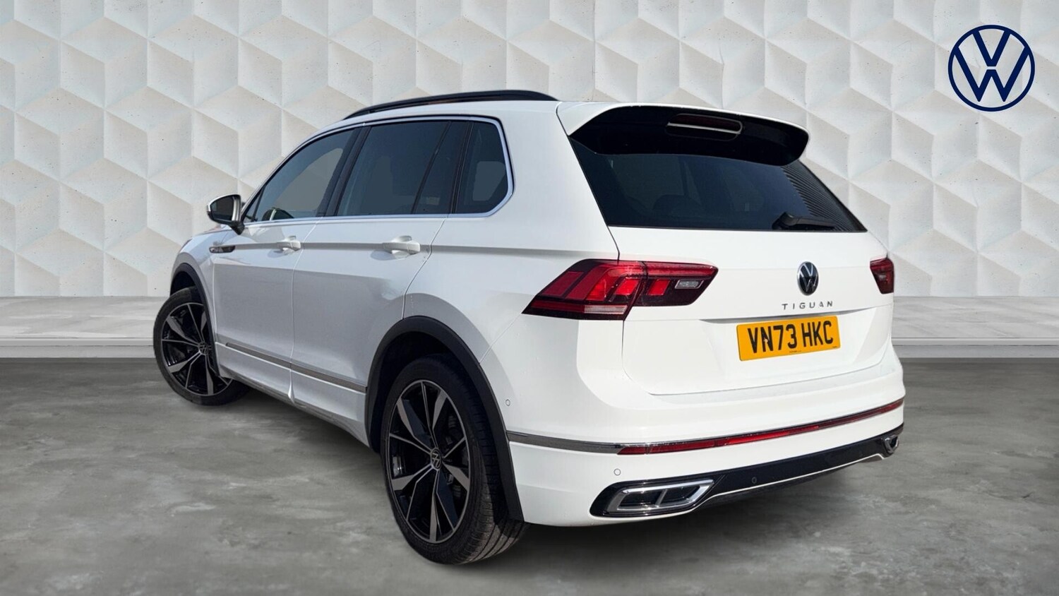 Used Volkswagen Tiguan 2023 for sale - 77602266: Photo 3