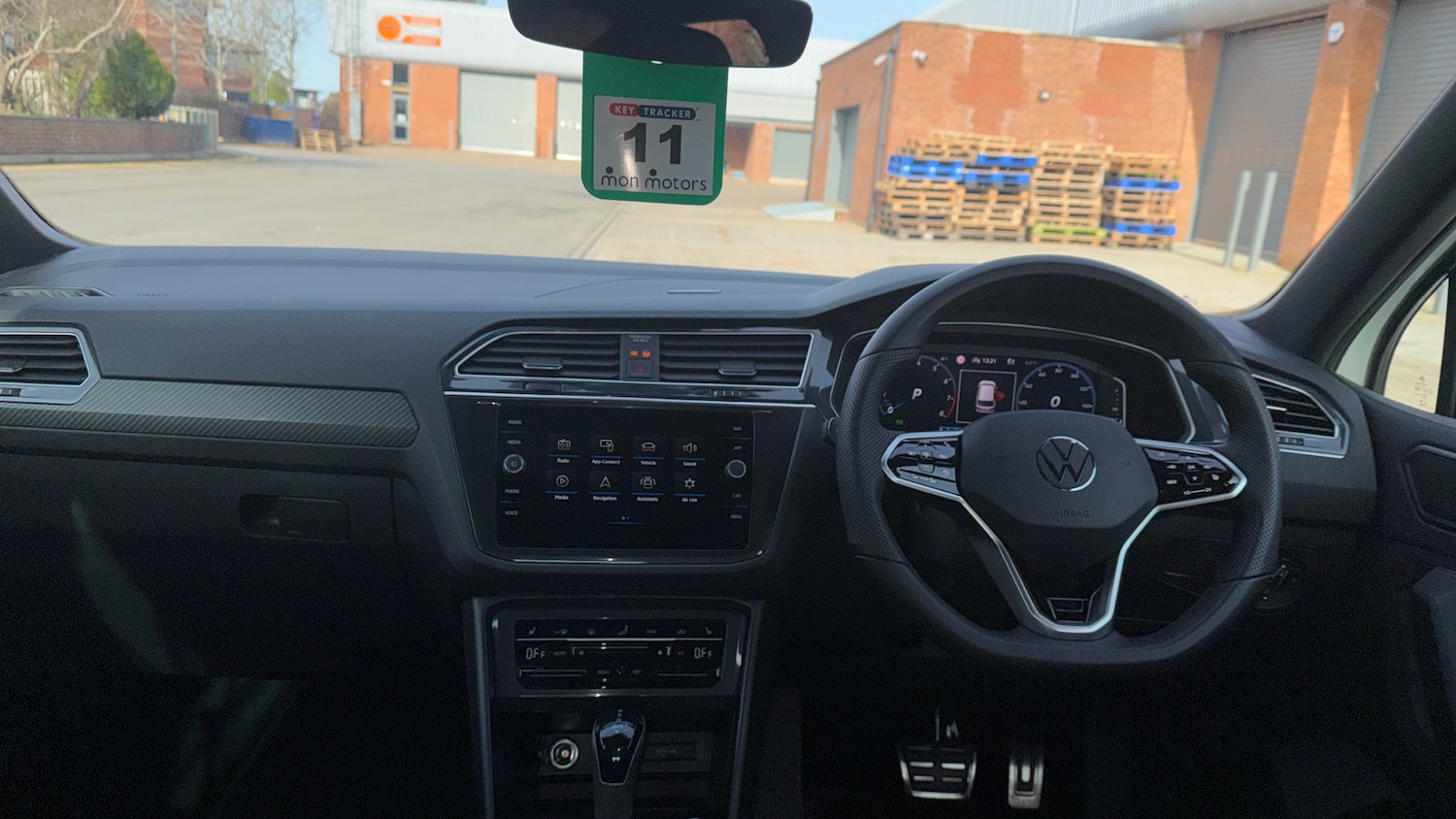 Used Volkswagen Tiguan 2023 for sale - 77602266: Photo 9