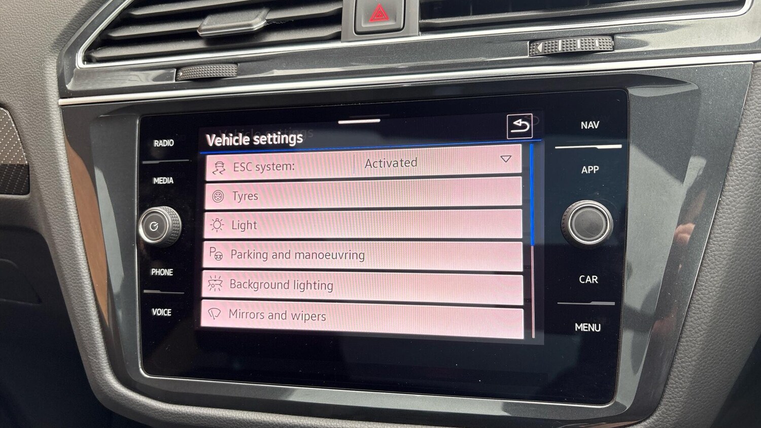 Used Volkswagen Tiguan 2023 for sale - 77701418: Photo 19