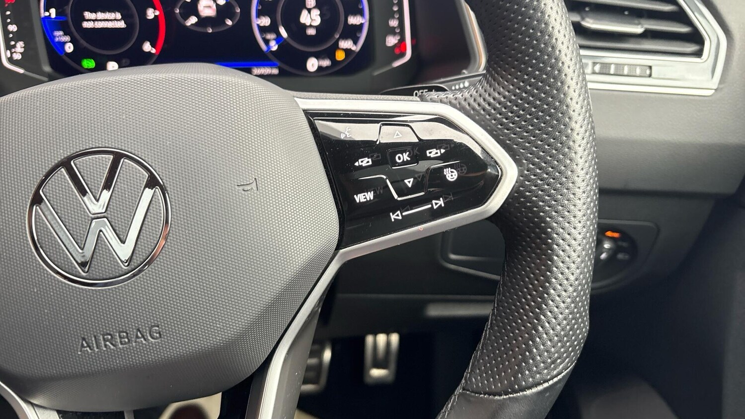 Used Volkswagen Tiguan 2023 for sale - 77701418: Photo 24