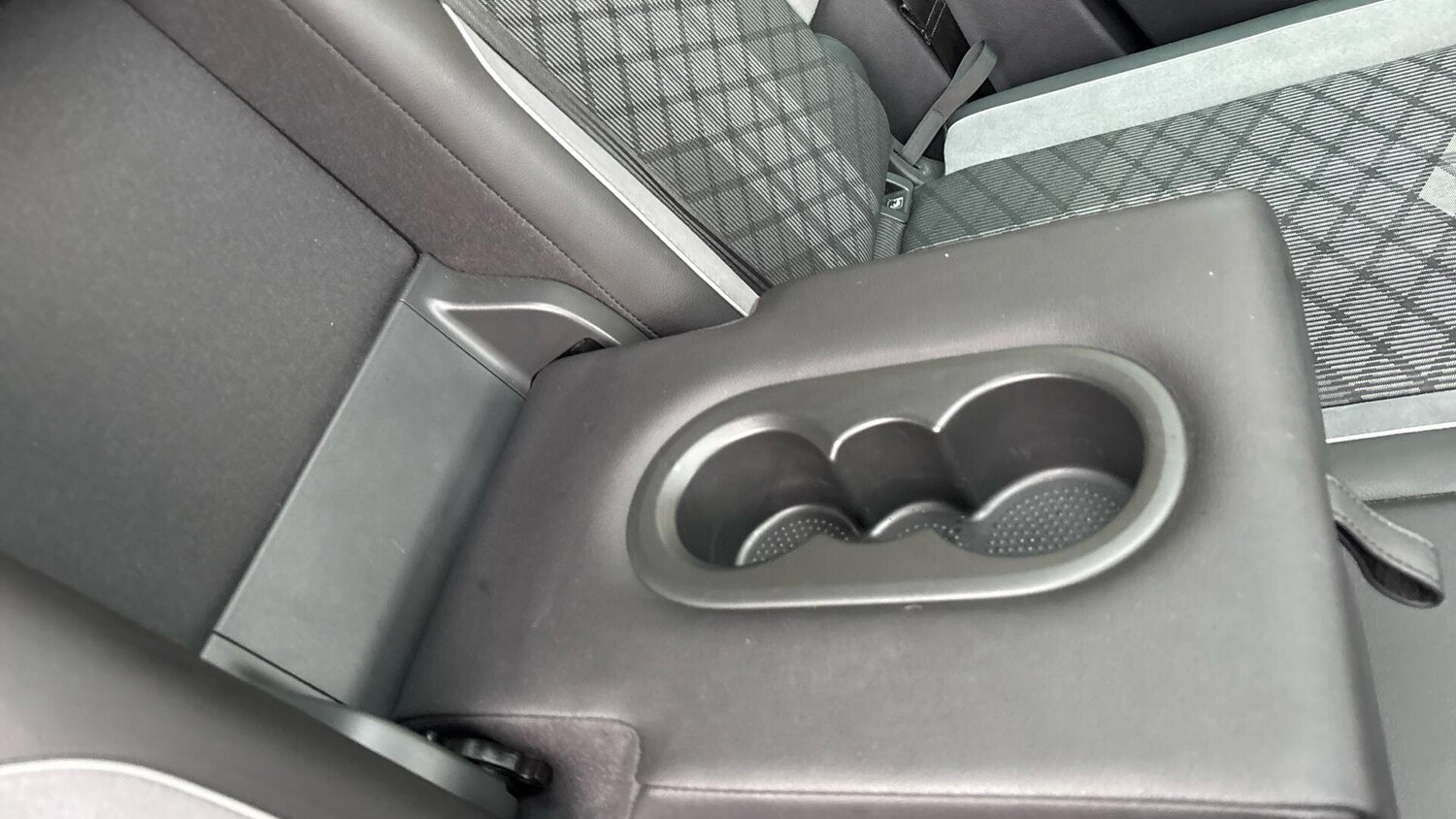 Used Volkswagen Tiguan 2023 for sale - 77701418: Photo 36