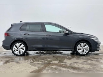 Used Volkswagen Golf 2025 for sale - 78682054: Photo
