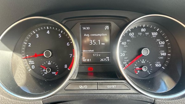 Used Volkswagen Polo 2016 for sale - 76290389: Photo 63