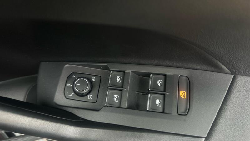 Used Volkswagen T-Cross 2025 for sale - 76302665: Photo 10