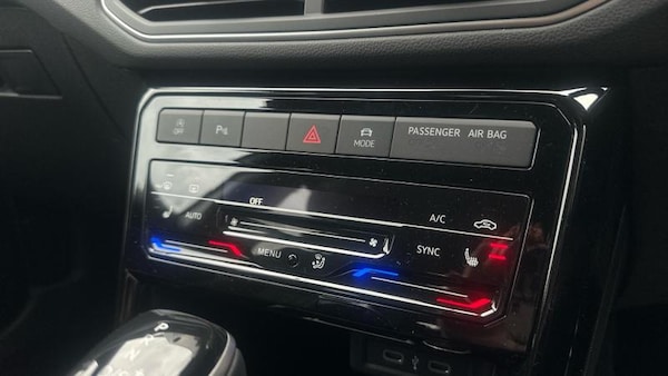 Used Volkswagen T-Cross 2025 for sale - 76302665: Photo 14