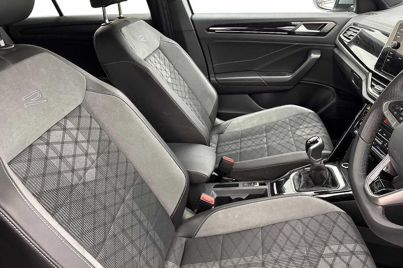 Used Volkswagen T-Roc 2025 for sale - 77991875: Photo 10