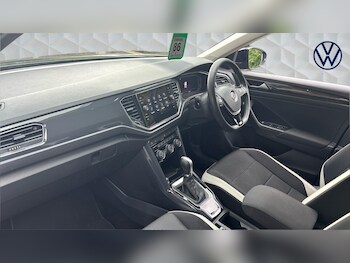 Used Volkswagen T-Roc 2019 for sale - 78748189: Photo