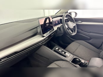 Used Volkswagen Golf 2025 for sale - 79025178: Photo