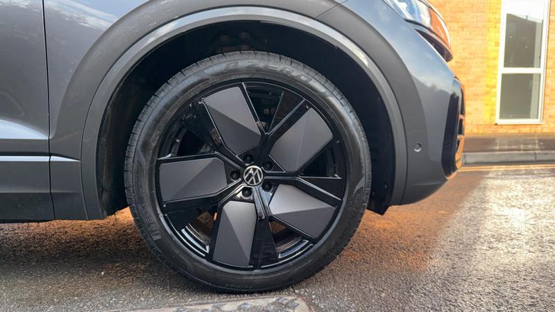 Used Volkswagen Touareg 2025 for sale - 77235931: Photo 5