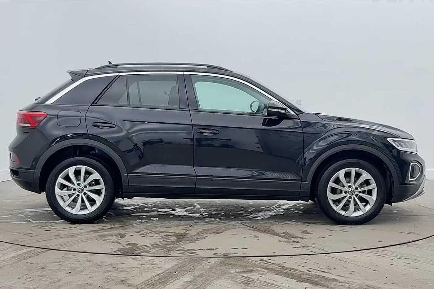 Used Volkswagen T-Roc 2025 for sale - 77602227: Photo 4