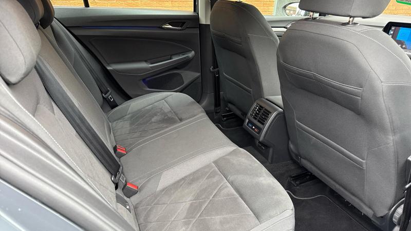 Used Volkswagen Golf 2021 for sale - 76750500: Photo 10