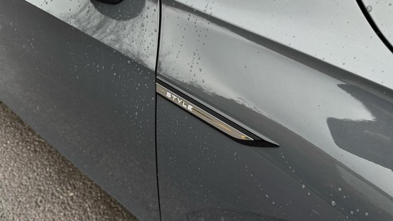 Used Volkswagen Golf 2021 for sale - 76750500: Photo 25