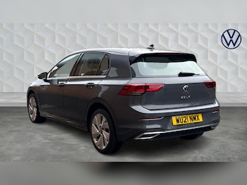 Used Volkswagen Golf 2021 for sale - 76750500: Photo