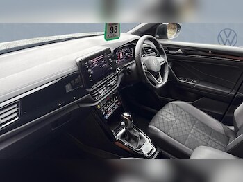 Used Volkswagen T-Roc 2022 for sale - 77138253: Photo