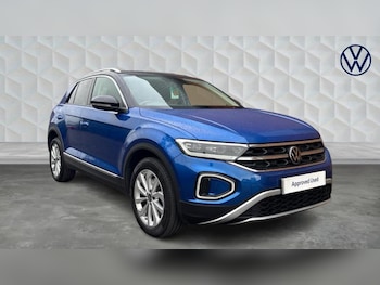 Used Volkswagen T-Roc 2022 for sale - 75740301: Photo