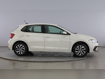 Used Volkswagen Polo 2024 for sale - 77367708: Photo
