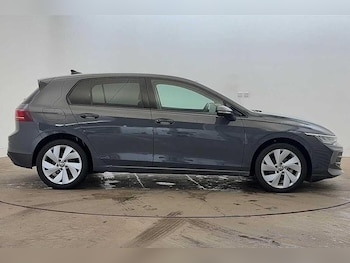 Used Volkswagen Golf 2024 for sale - 76290385: Photo 4