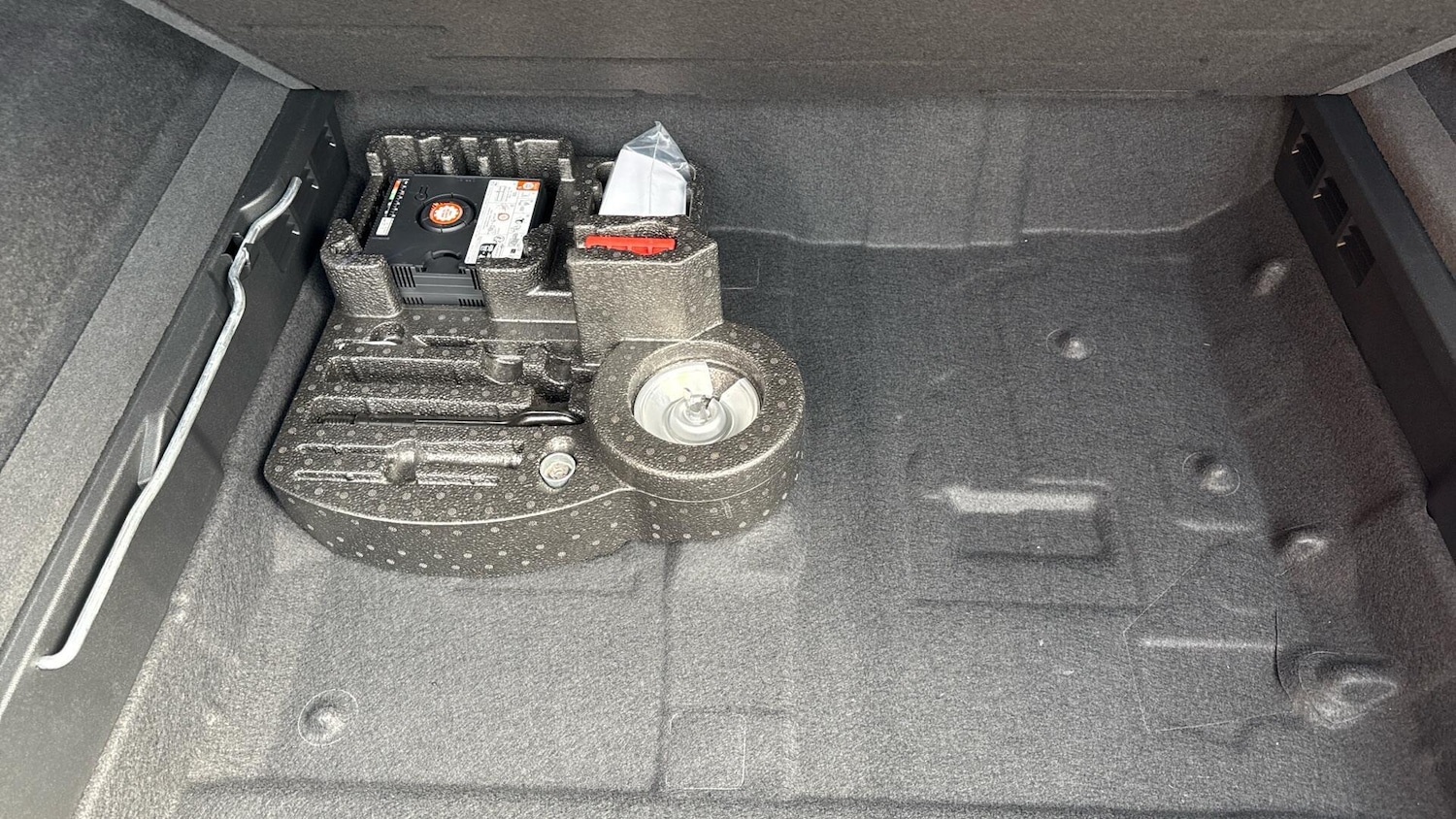 Used Volkswagen Touareg 2025 for sale - 77845563: Photo 18