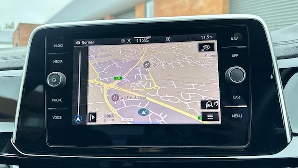 Used Volkswagen T-Roc 2024 for sale - 76104796: Photo 28