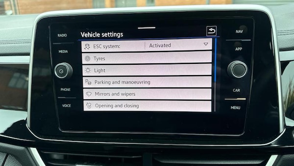 Used Volkswagen T-Roc 2024 for sale - 76104796: Photo 32
