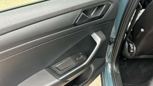 Used Volkswagen T-Roc 2024 for sale - 76104796: Photo 61