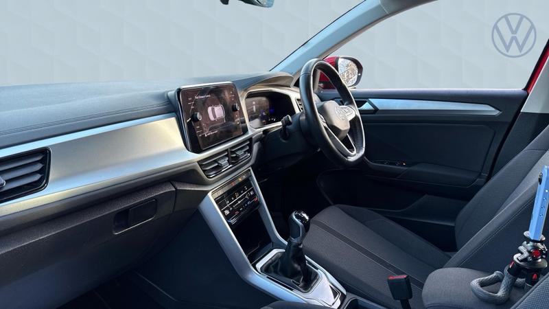 Used Volkswagen T-Roc 2022 for sale - 76494718: Photo 2