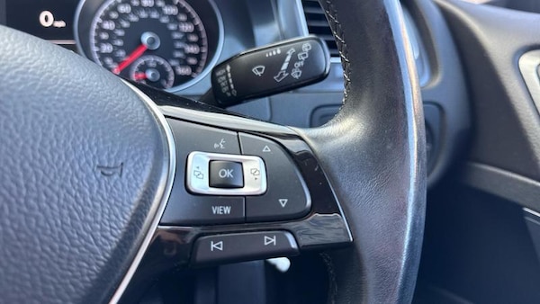 Used Volkswagen Golf 2020 for sale - 76302630: Photo 20