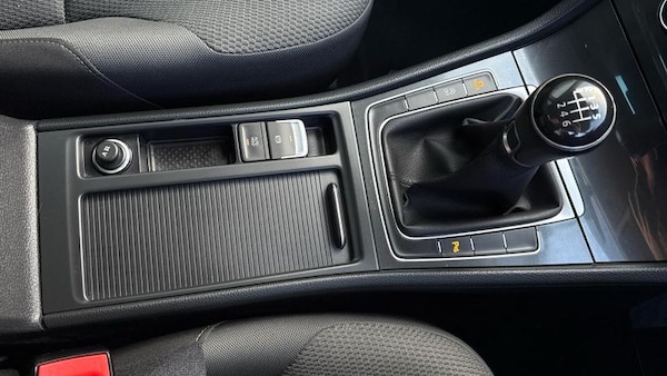 Used Volkswagen Golf 2020 for sale - 76302630: Photo 28