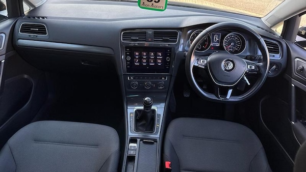 Used Volkswagen Golf 2020 for sale - 76302630: Photo 8