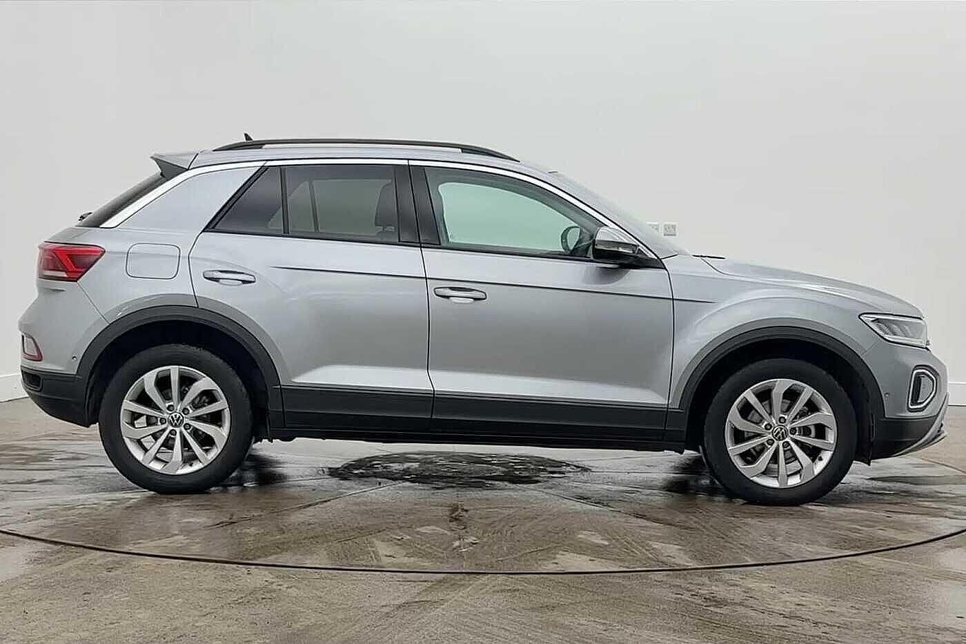 Used Volkswagen T-Roc 2025 for sale - 77506184: Photo 4