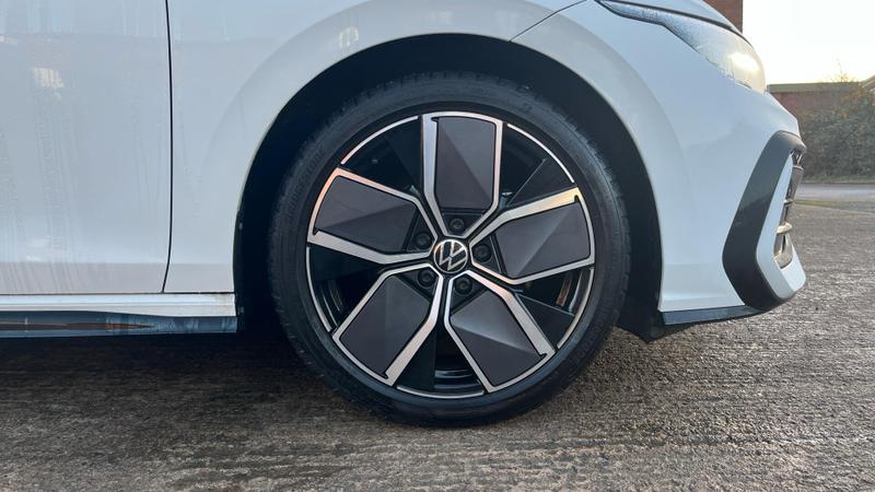 Used Volkswagen Golf 2025 for sale - 77013726: Photo 5