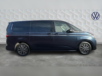 Used Volkswagen Multivan 2024 for sale - 77619205: Photo