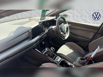 Used Volkswagen Golf 2024 for sale - 78633656: Photo