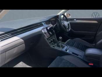 Used Volkswagen Passat 2019 for sale - 74796550: Photo