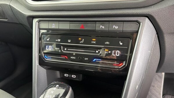 Used Volkswagen T-Roc 2023 for sale - 76097278: Photo 14