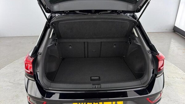 Used Volkswagen T-Roc 2023 for sale - 76097278: Photo 34