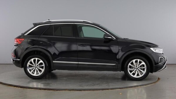 Used Volkswagen T-Roc 2023 for sale - 76097278: Photo 4